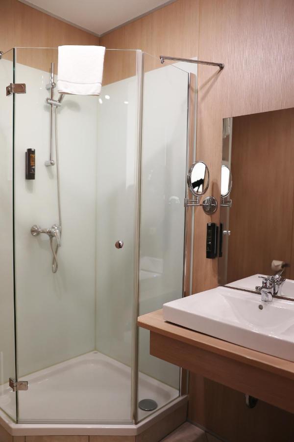 Hotel Blie, Bed & Breakfast, Self Check-In Horn Ngoại thất bức ảnh