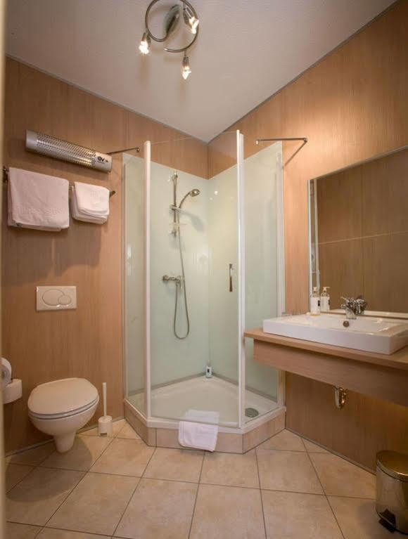 Hotel Blie, Bed & Breakfast, Self Check-In Horn Ngoại thất bức ảnh